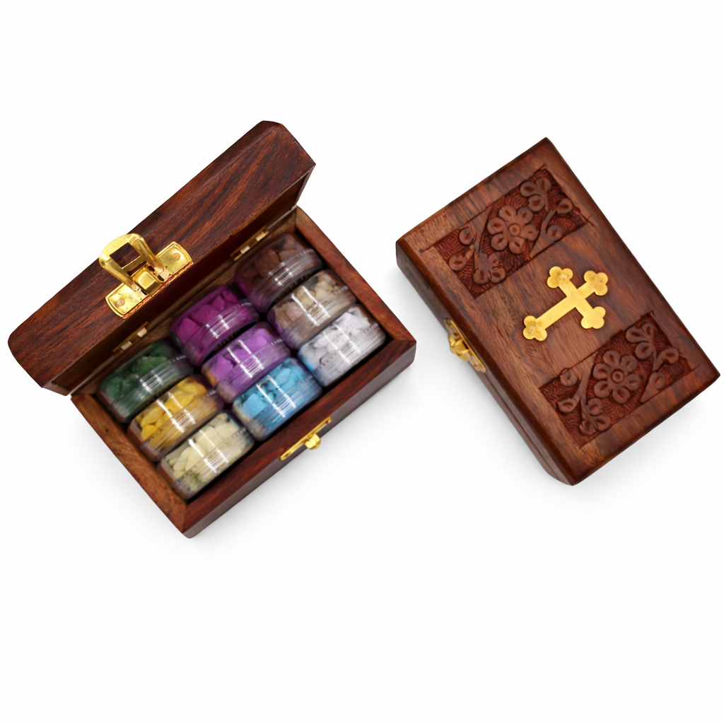 Kloster Weihrauch Geschenkset in Holzbox mit Kreuzgravur und 9 Duftsorten