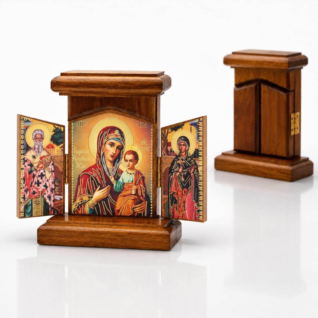 Klappbares Holz-Triptychon mit Maria, Jesuskind, Erzengel Michael und Gabriel, 12 × 12 cm