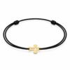Tiny Cross Armband für Erwachsene aus Gold 585 mit Kreuzanhänger und schwarzer Kordel, Vorderansicht auf weißem Hintergrund