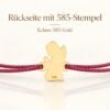 Rückseite des Engel-Anhängers mit 585-Stempel, echtes Gold, weinrote Kordel