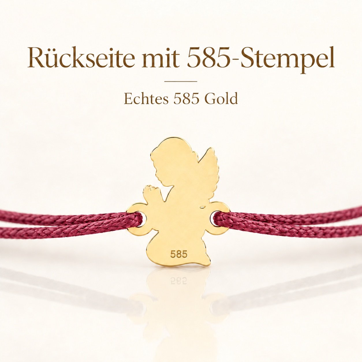 Rückseite des Engel-Anhängers mit 585-Stempel, echtes Gold, weinrote Kordel